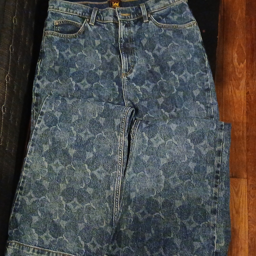 Bleached wash high waisted super flare